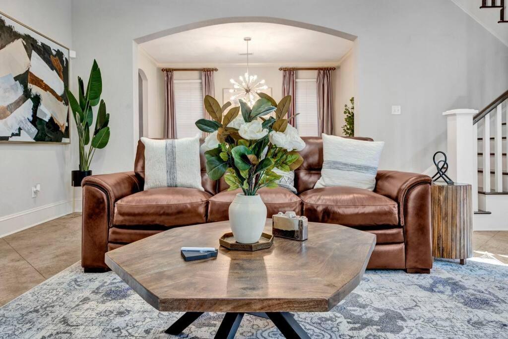 Luxury Home With Outdoor Patio And Game Room Memphis Extérieur photo