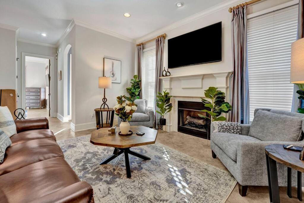 Luxury Home With Outdoor Patio And Game Room Memphis Extérieur photo
