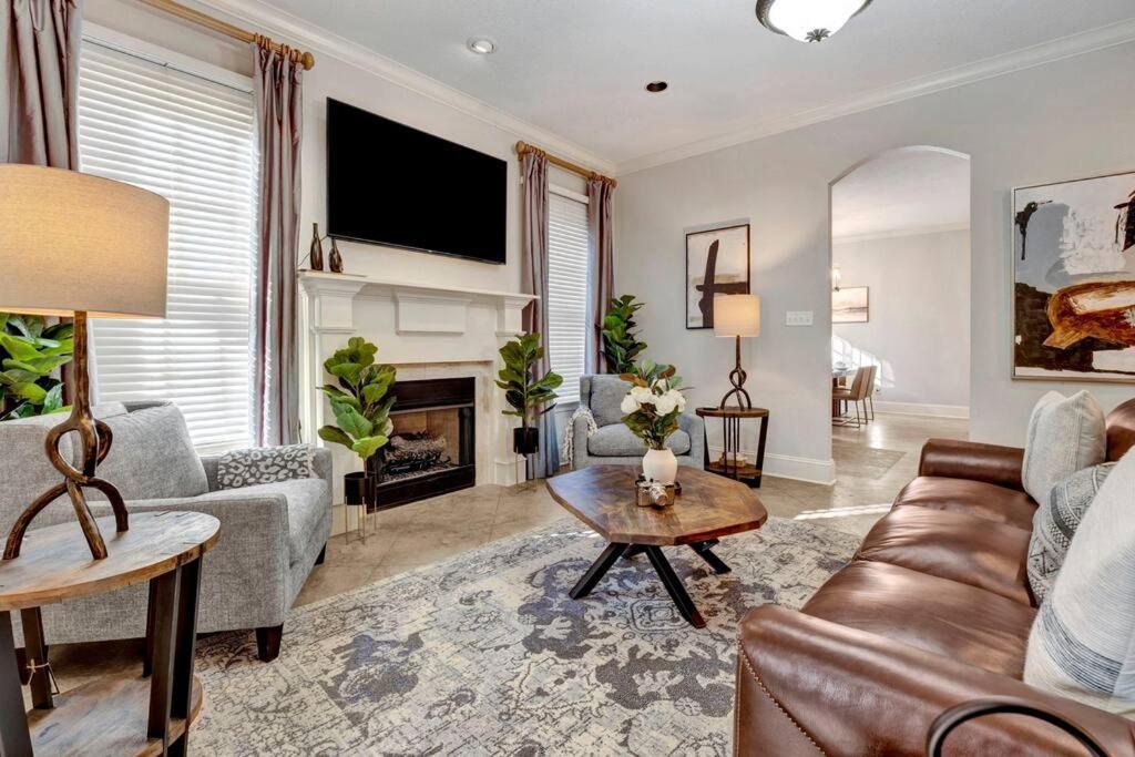 Luxury Home With Outdoor Patio And Game Room Memphis Extérieur photo